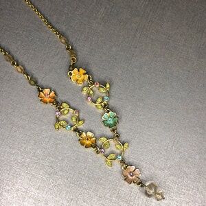 Gold Floral Crystal Pendant Necklace - Women Jewelry